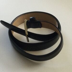 NEW LLBEAN Leather Belt. Size 42…Classic Style and Quality